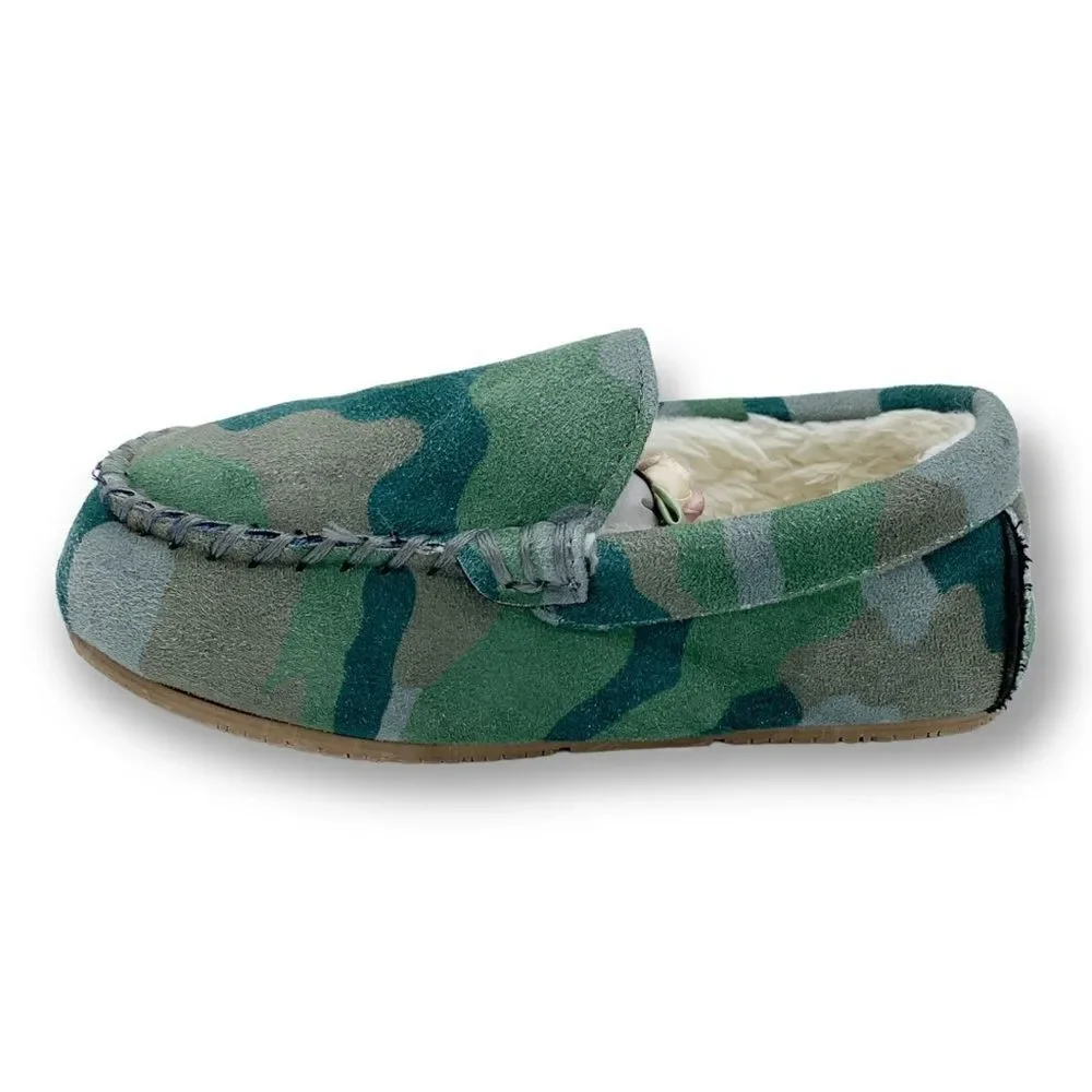 Lands' End Green Camo Print Moccasin‎ Slippers Faux Fur Lining Kids Size 1